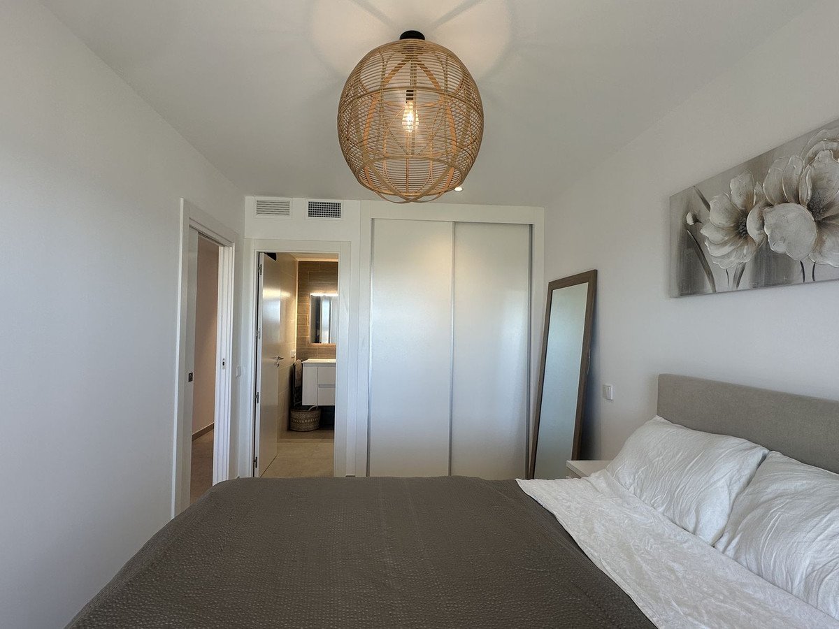 2 Bed Middle Floor Apartment in Gran Alacant