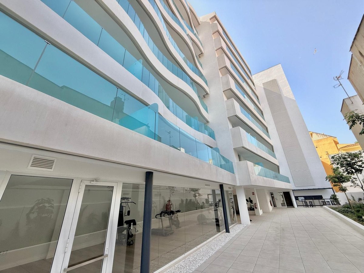 3 Bed Middle Floor Apartment in Fuengirola