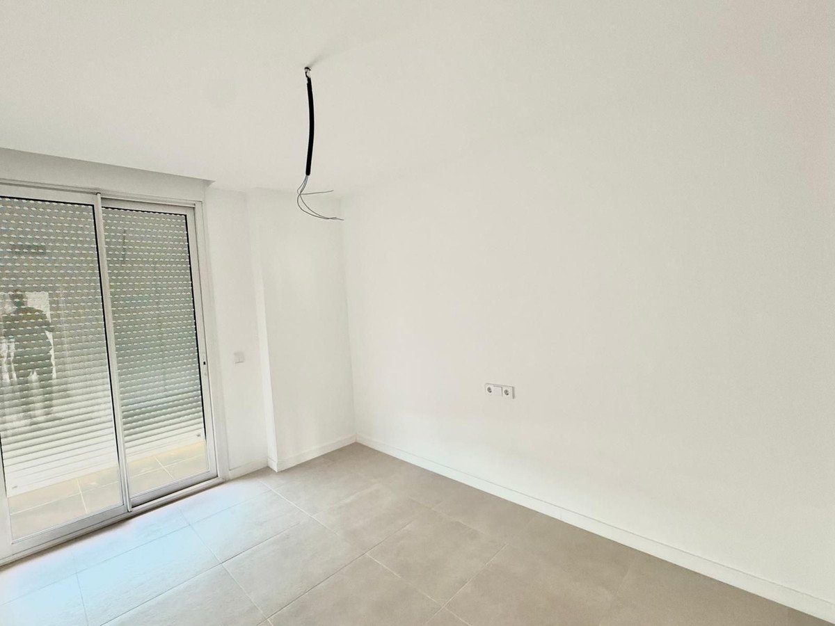 3 Bed Middle Floor Apartment in Fuengirola