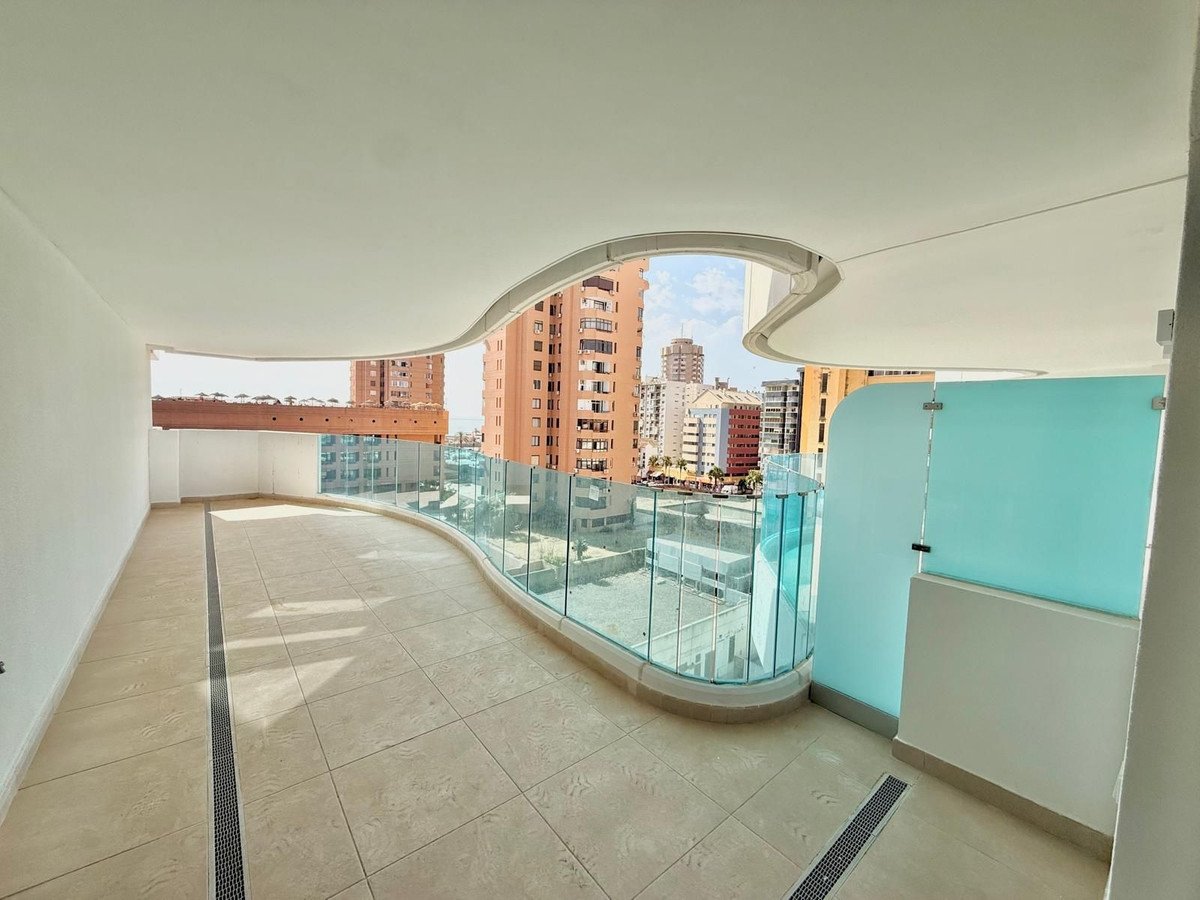 3 Bed Middle Floor Apartment in Fuengirola