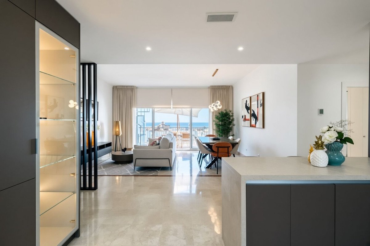2 Bed Penthouse in El Paraiso
