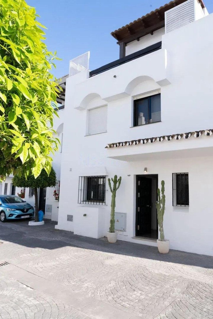 4 Bed Townhouse in San Pedro de Alcántara