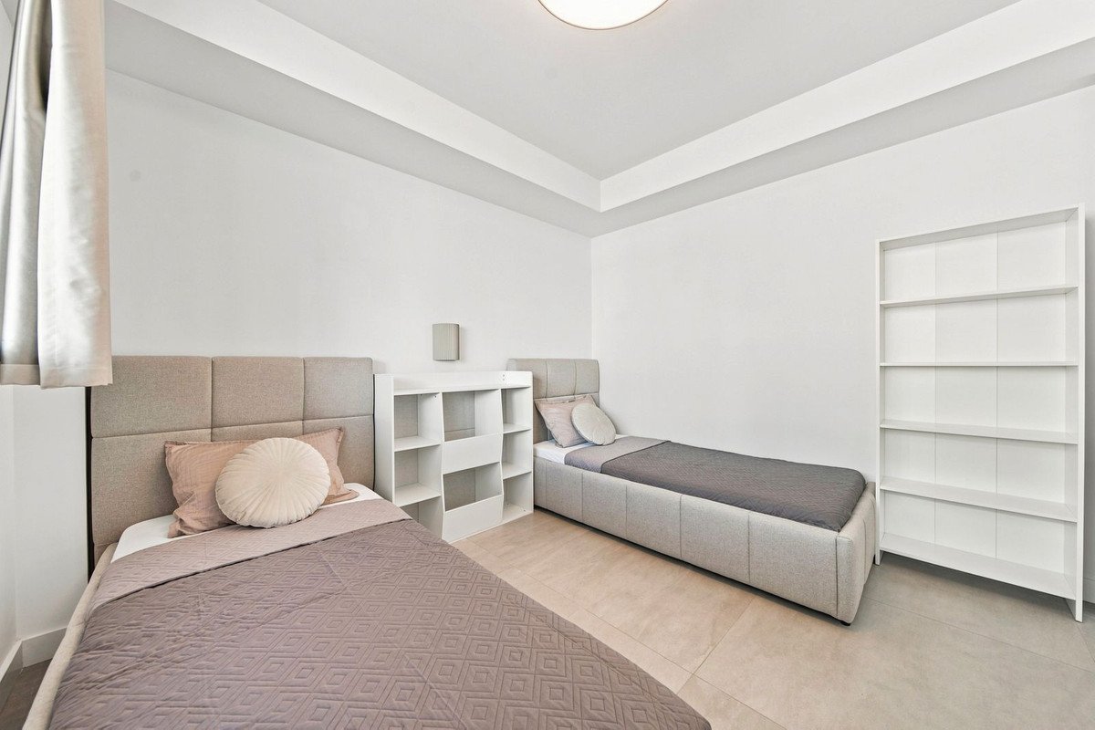 2 Bed Middle Floor Apartment in Higueron