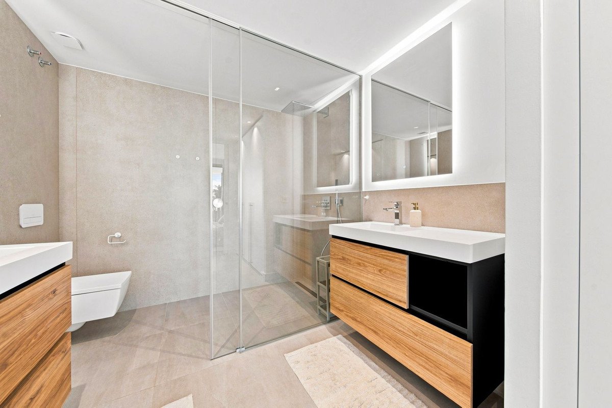 2 Bed Middle Floor Apartment in Higueron