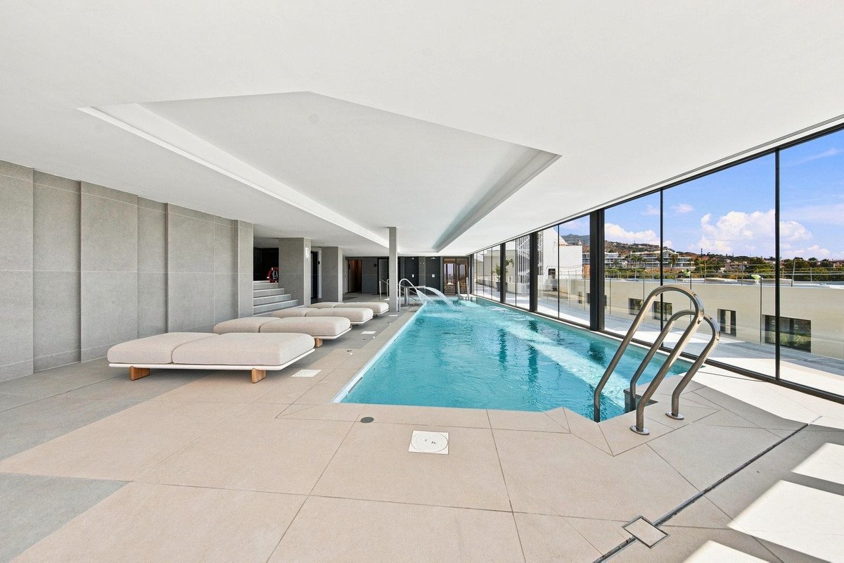 2 Bed Middle Floor Apartment in Higueron
