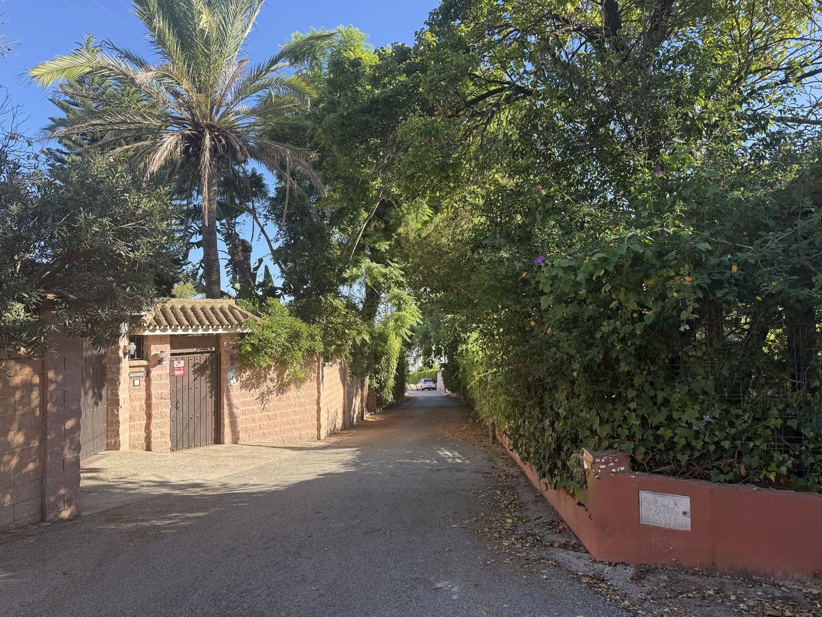 5 Bed Detached Villa in Marbella
