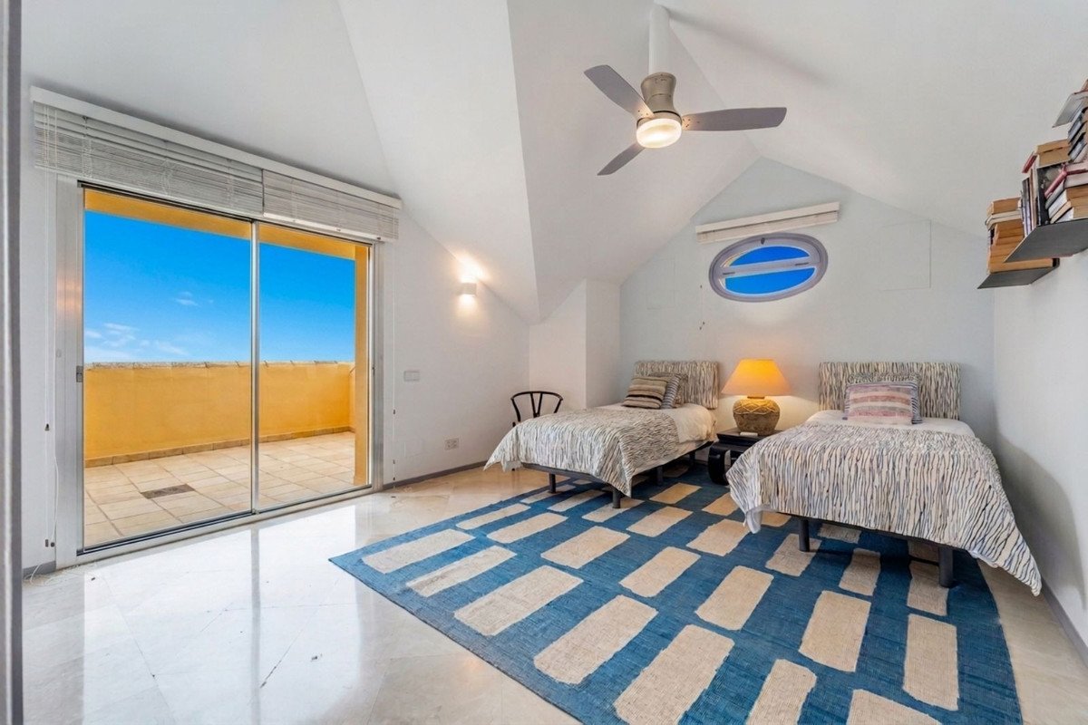 5 Bed Penthouse Duplex in Nueva Andalucía