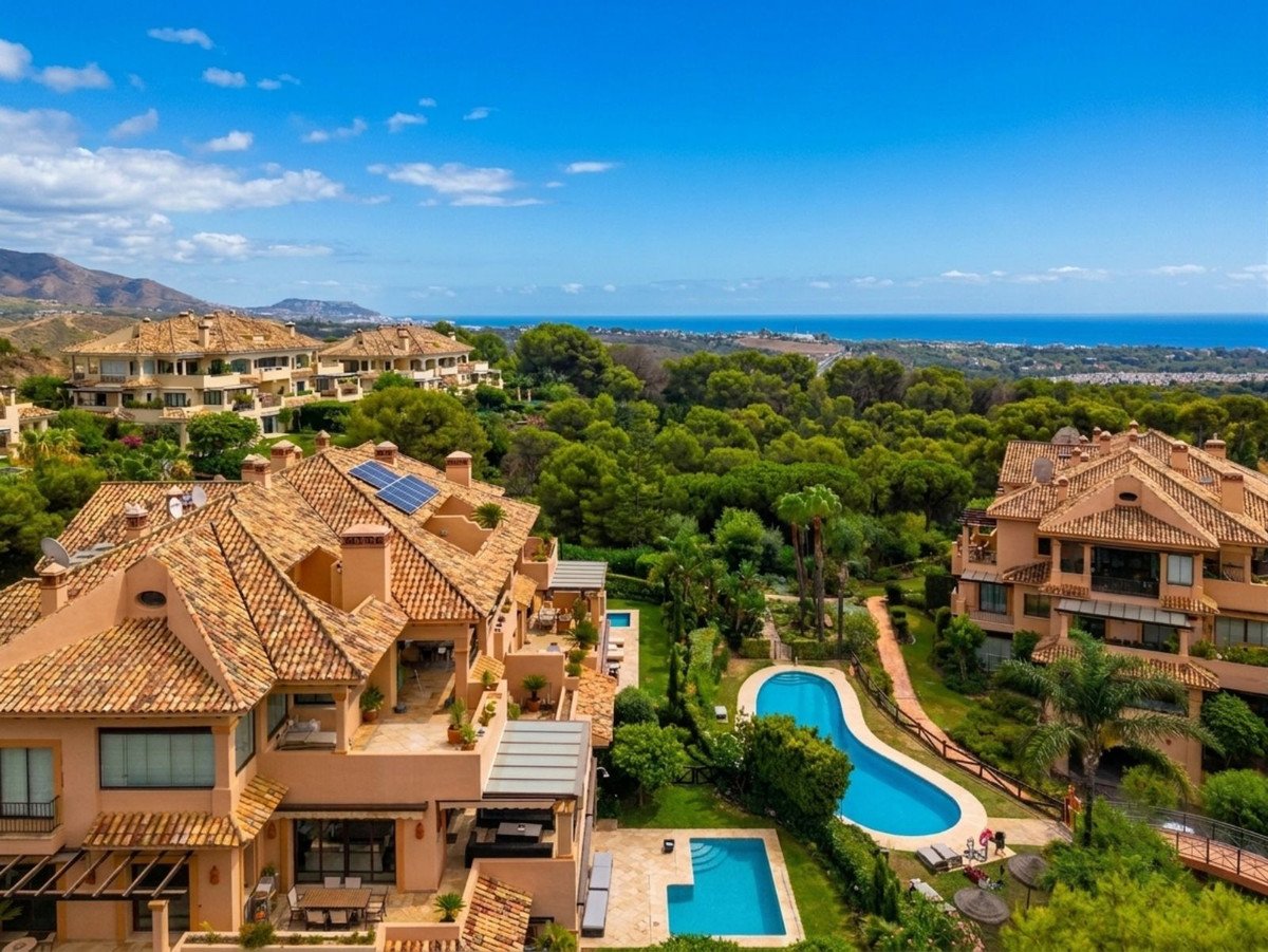 5 Bed Penthouse Duplex in Nueva Andalucía