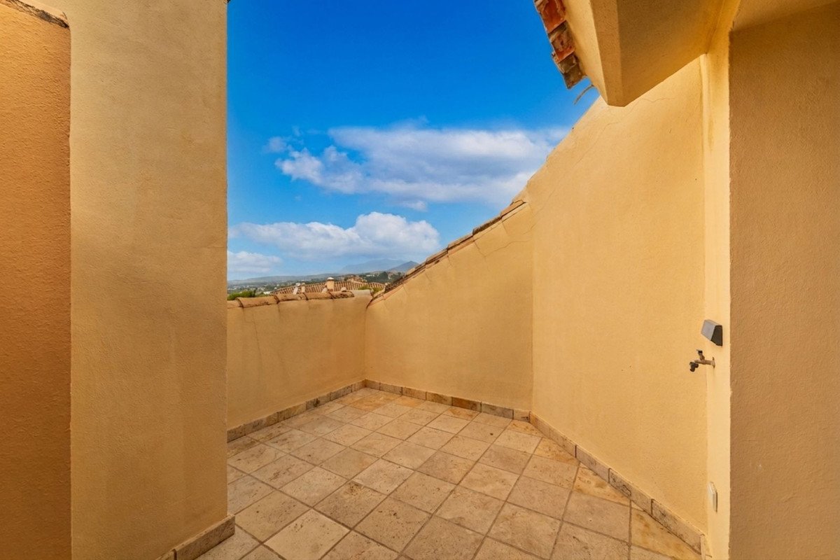 5 Bed Penthouse Duplex in Nueva Andalucía