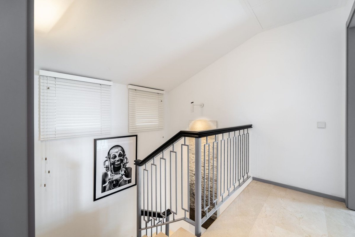 5 Bed Penthouse Duplex in Nueva Andalucía
