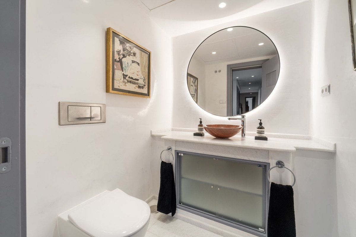 5 Bed Penthouse Duplex in Nueva Andalucía