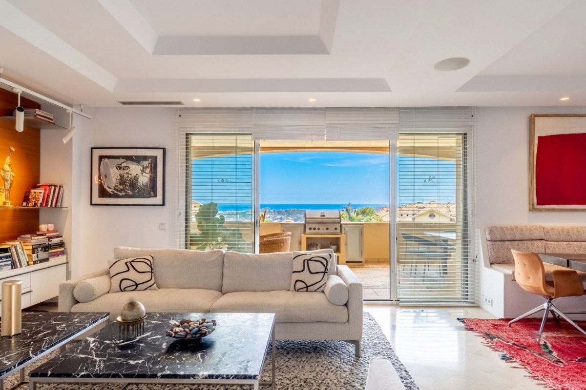 5 Bed Penthouse Duplex in Nueva Andalucía
