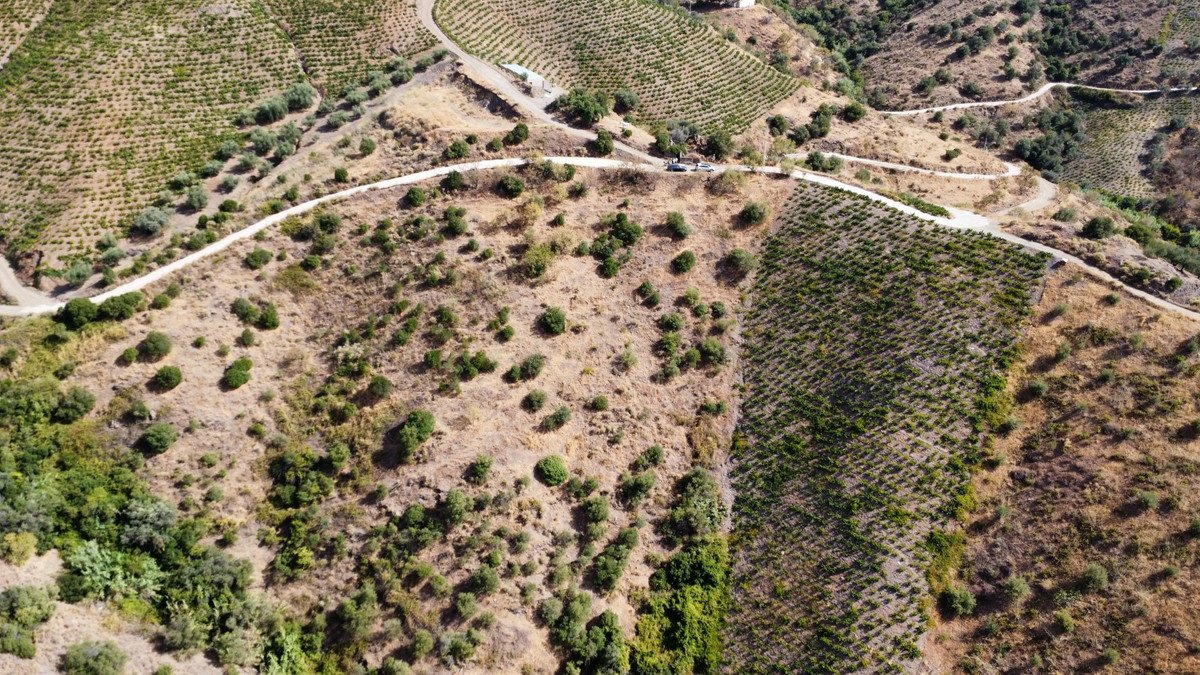 1 Bed Land in Almachar