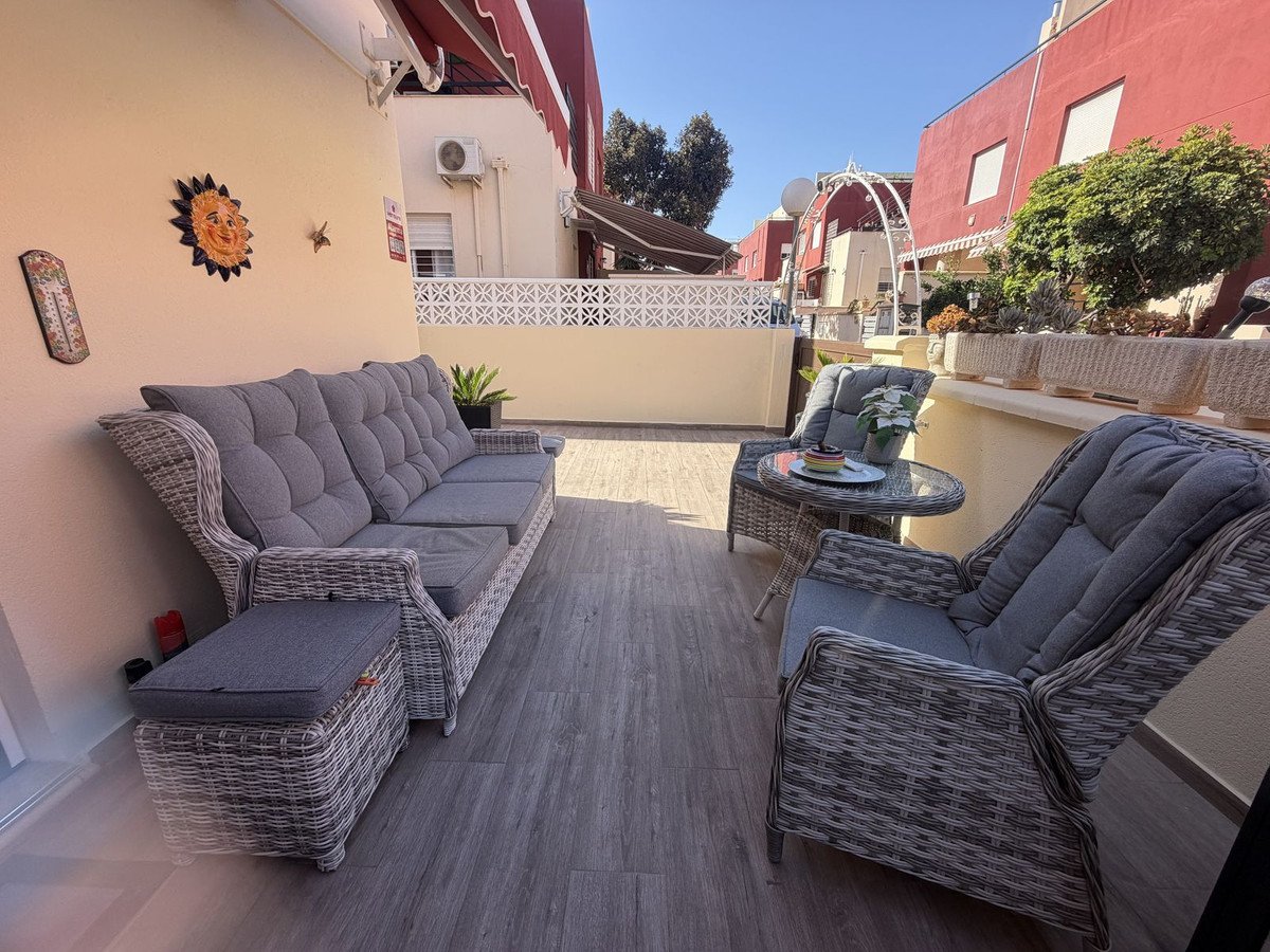 3 Bed Semi-Detached House in Alicante