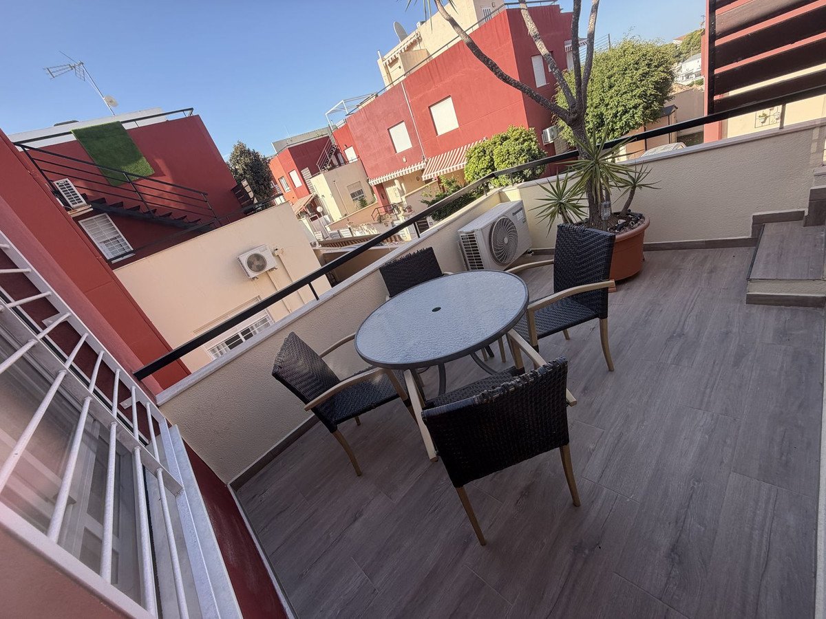 3 Bed Semi-Detached House in Alicante