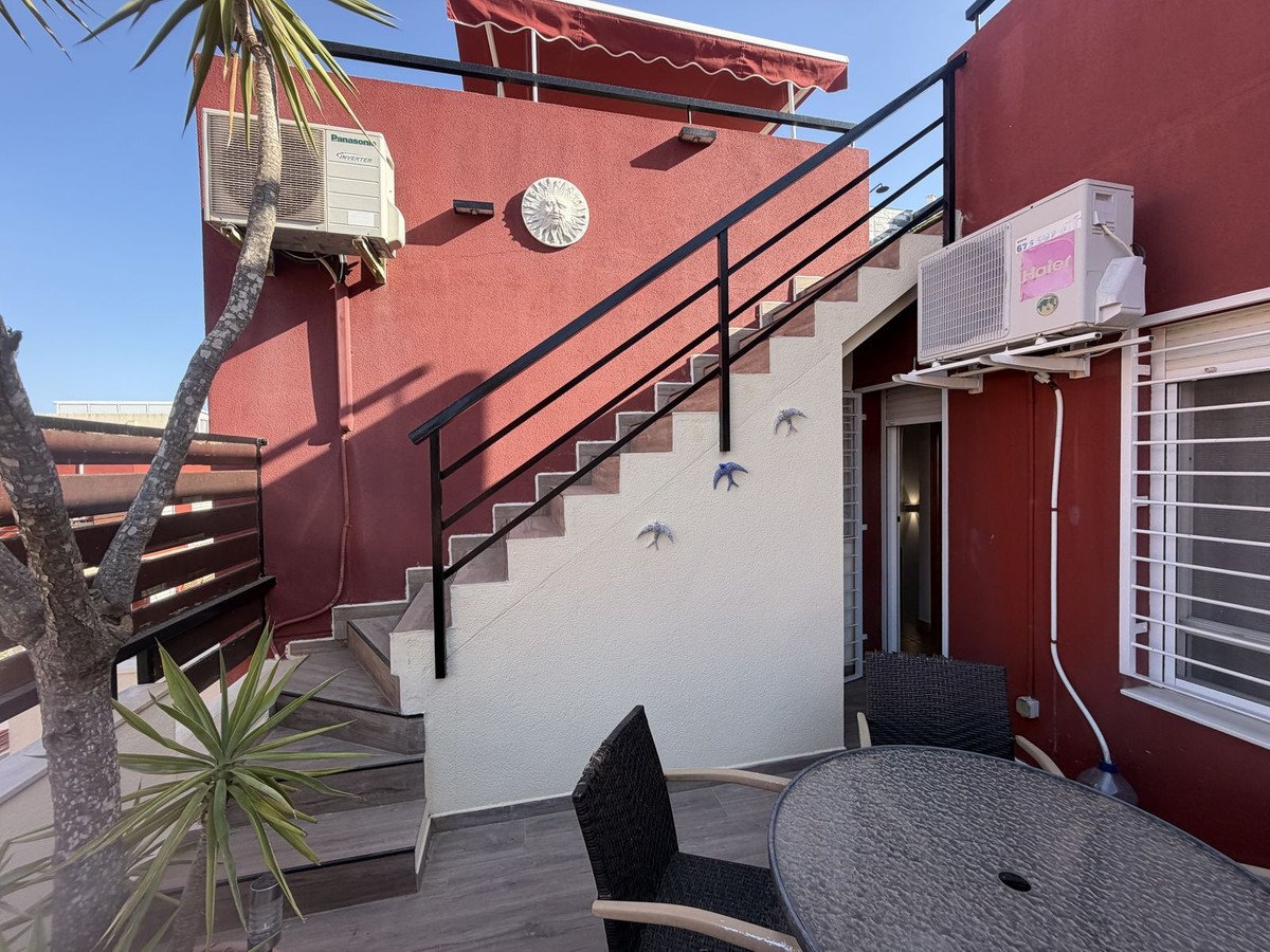 3 Bed Semi-Detached House in Alicante
