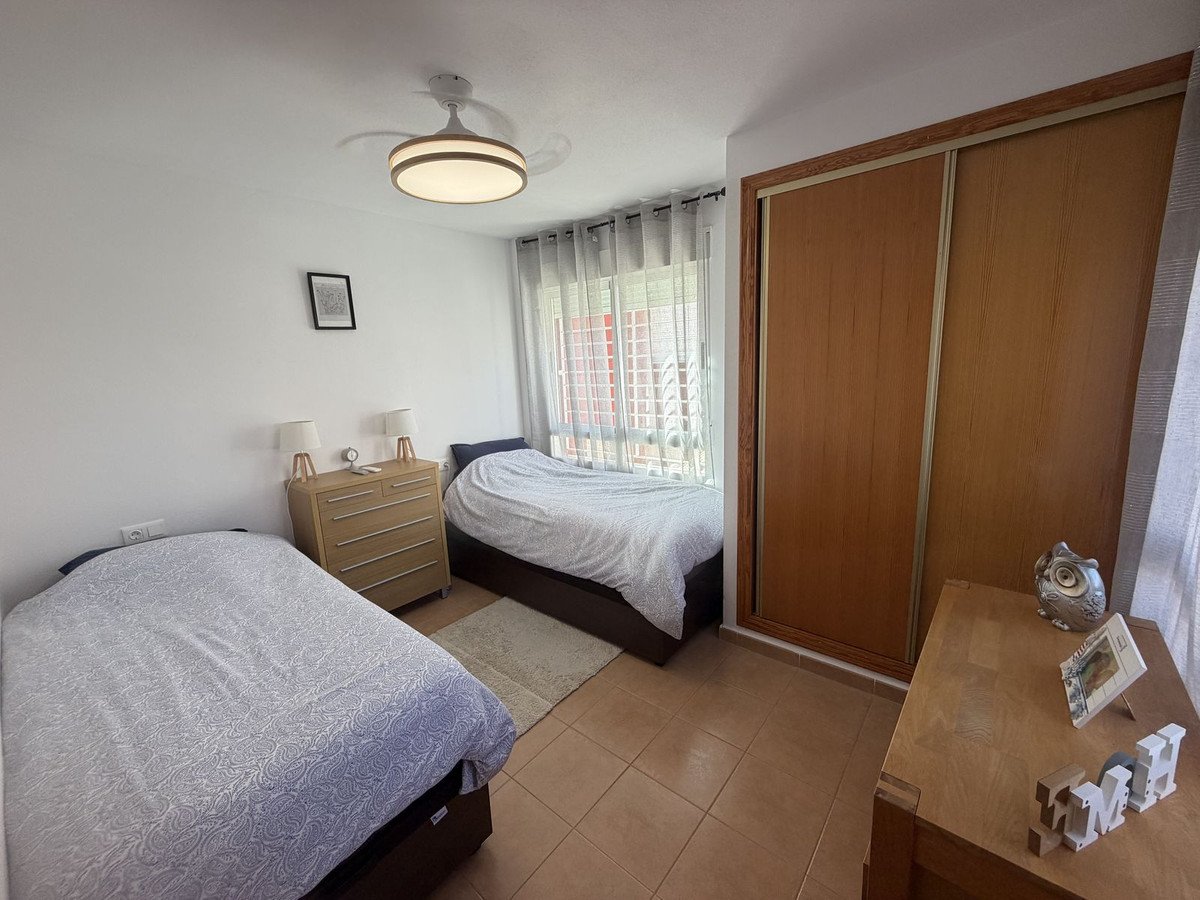 3 Bed Semi-Detached House in Alicante