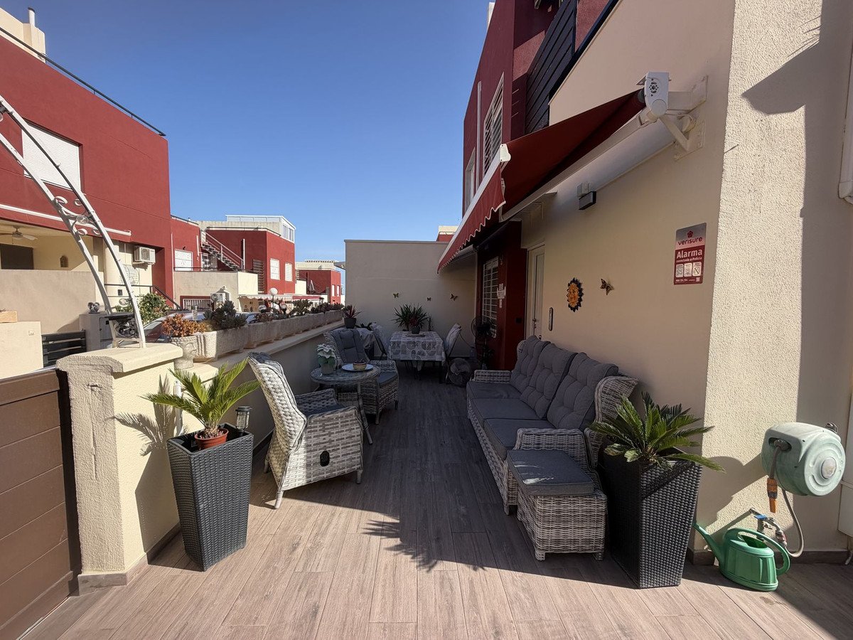 3 Bed Semi-Detached House in Alicante