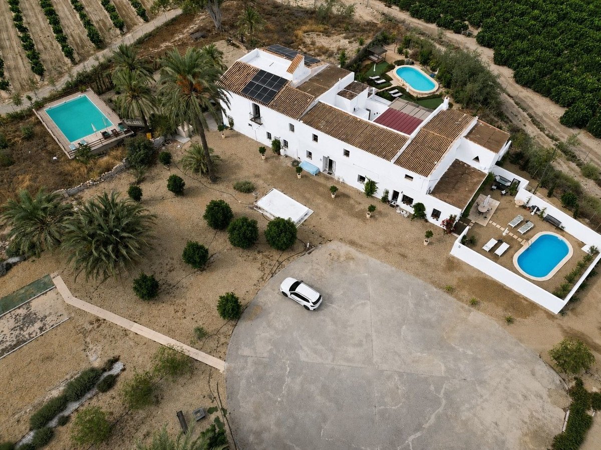 7 Bed Detached Villa in Vera