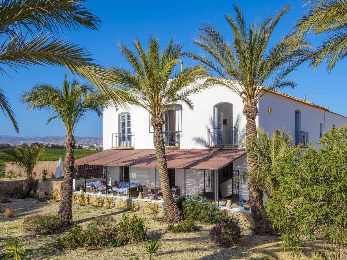 7 Bed Detached Villa in Vera