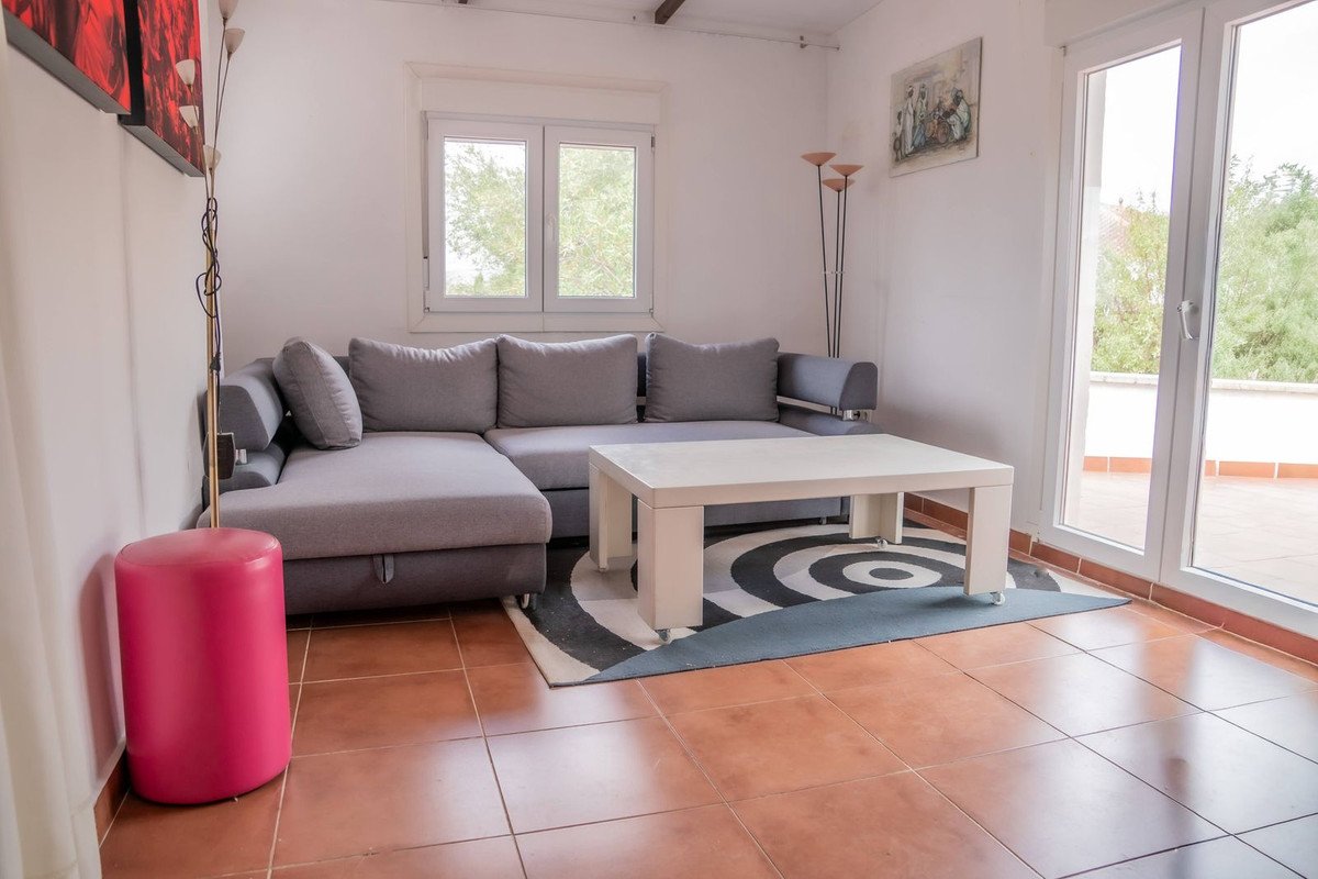 6 Bed Detached Villa in Alhaurín de la Torre