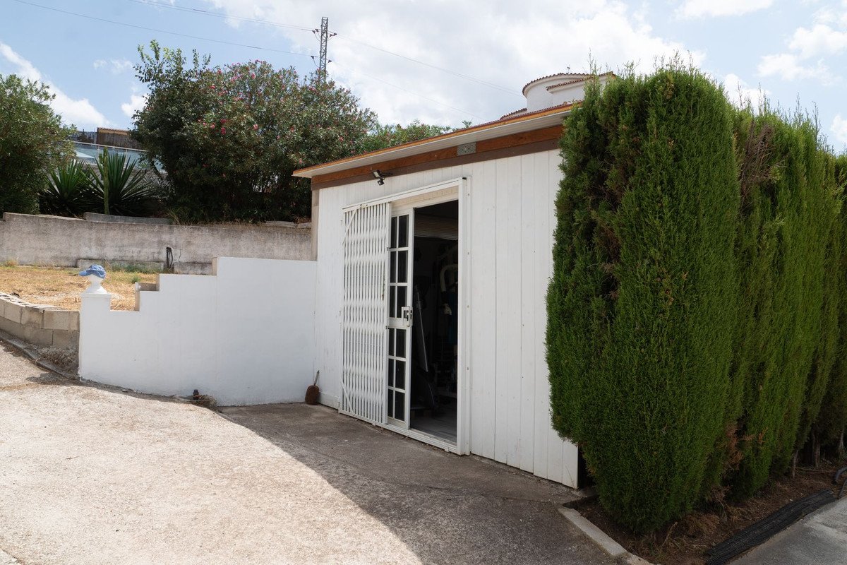 6 Bed Detached Villa in Alhaurín de la Torre