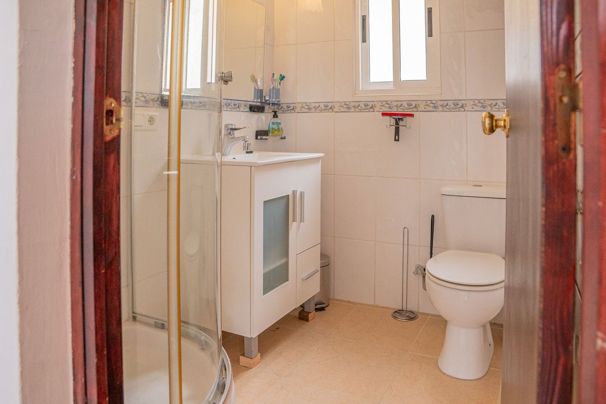 6 Bed Detached Villa in Alhaurín de la Torre