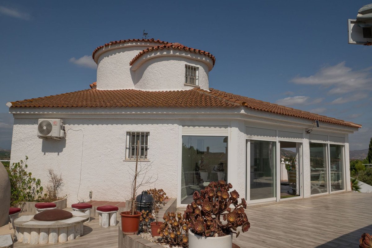 6 Bed Detached Villa in Alhaurín de la Torre