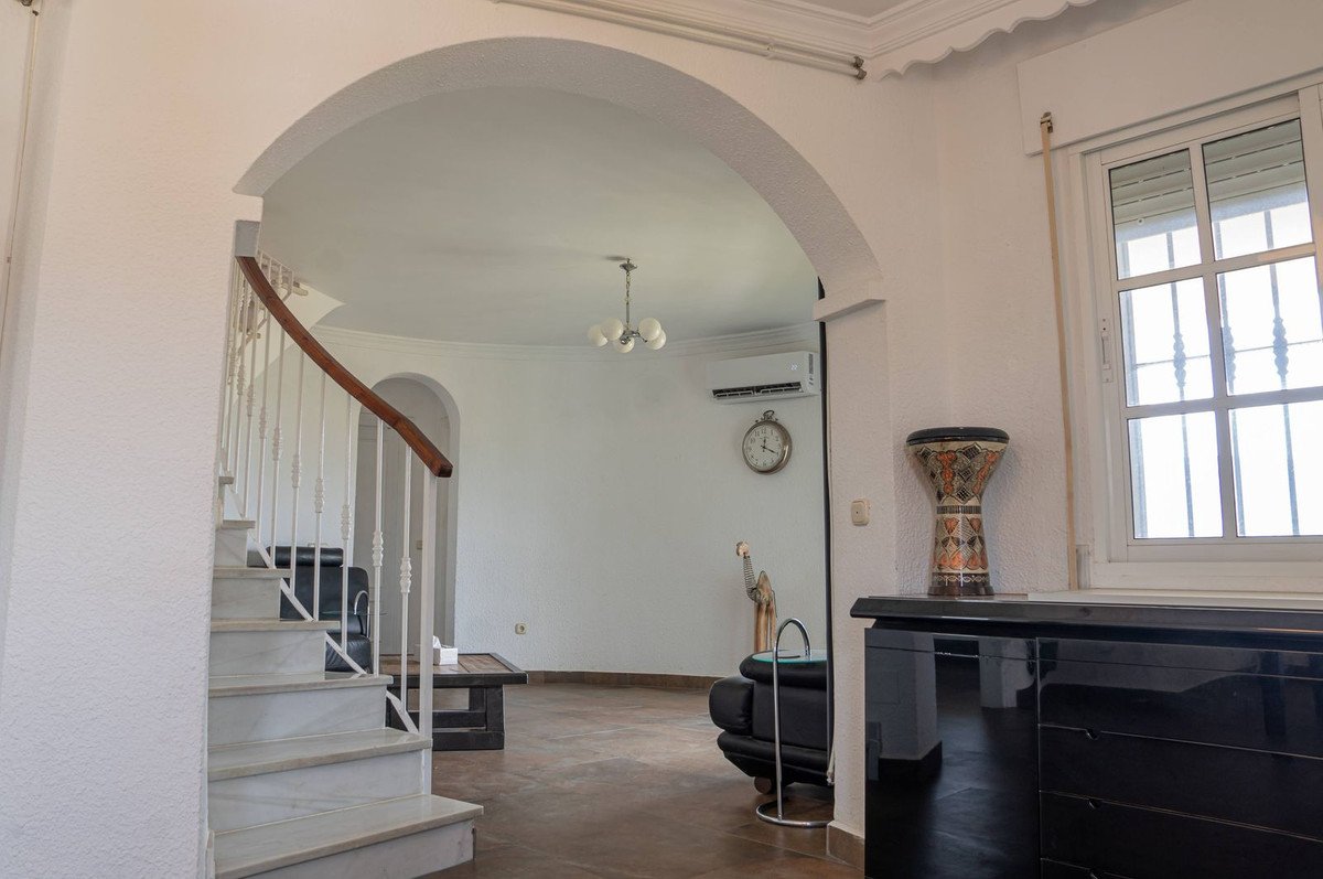 6 Bed Detached Villa in Alhaurín de la Torre