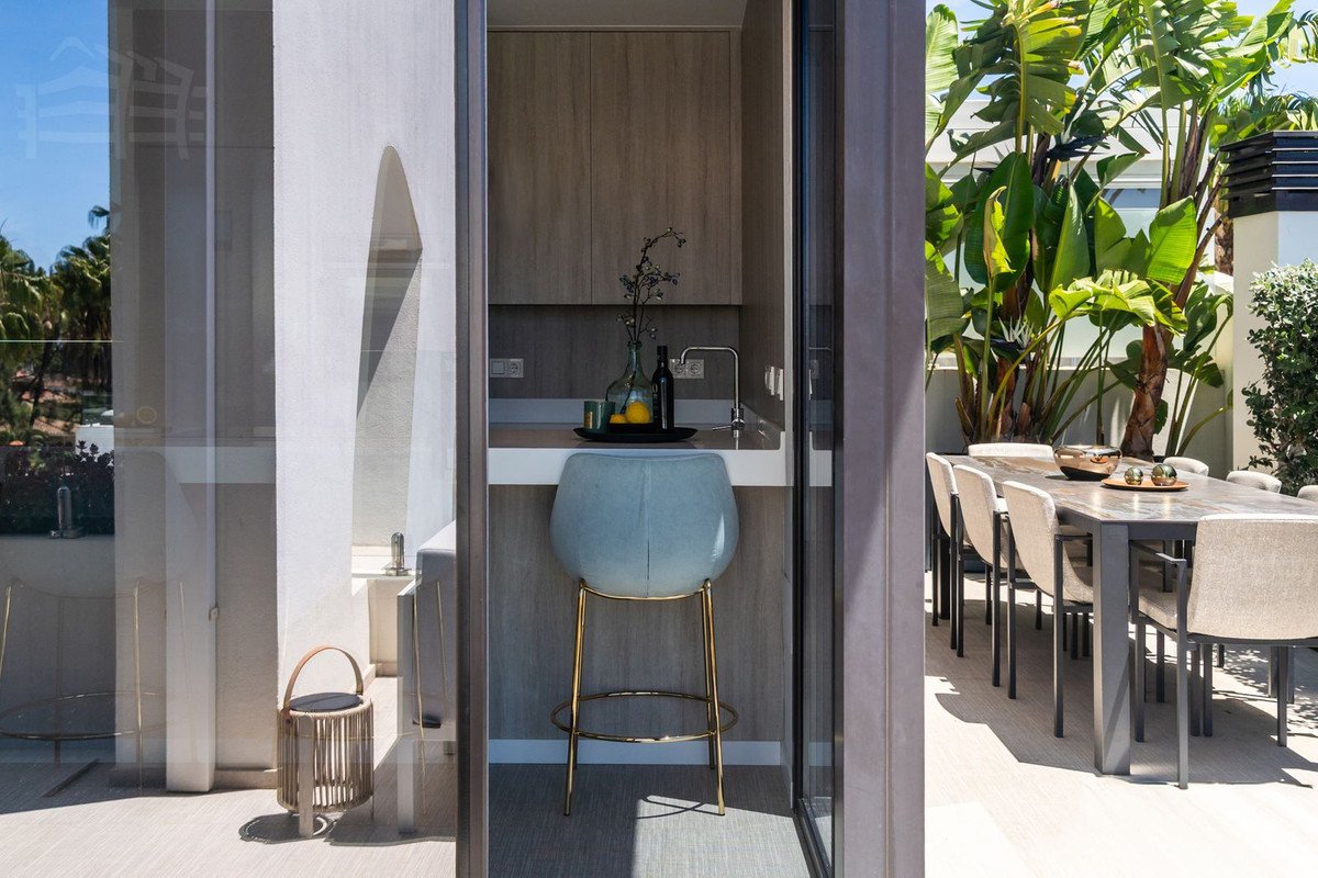 3 Bed Penthouse Duplex in Carib Playa
