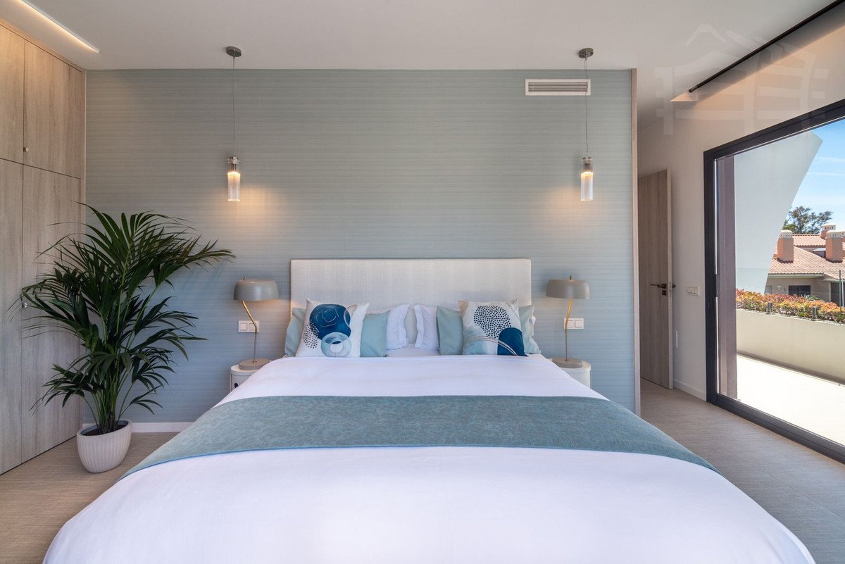 3 Bed Penthouse Duplex in Carib Playa