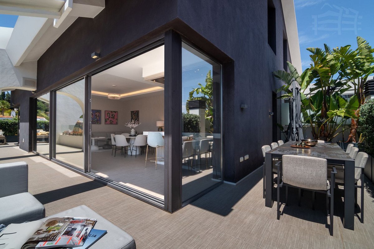 3 Bed Penthouse Duplex in Carib Playa