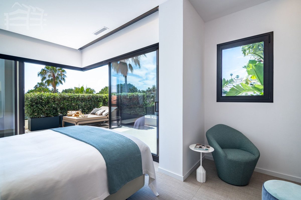 3 Bed Penthouse Duplex in Carib Playa
