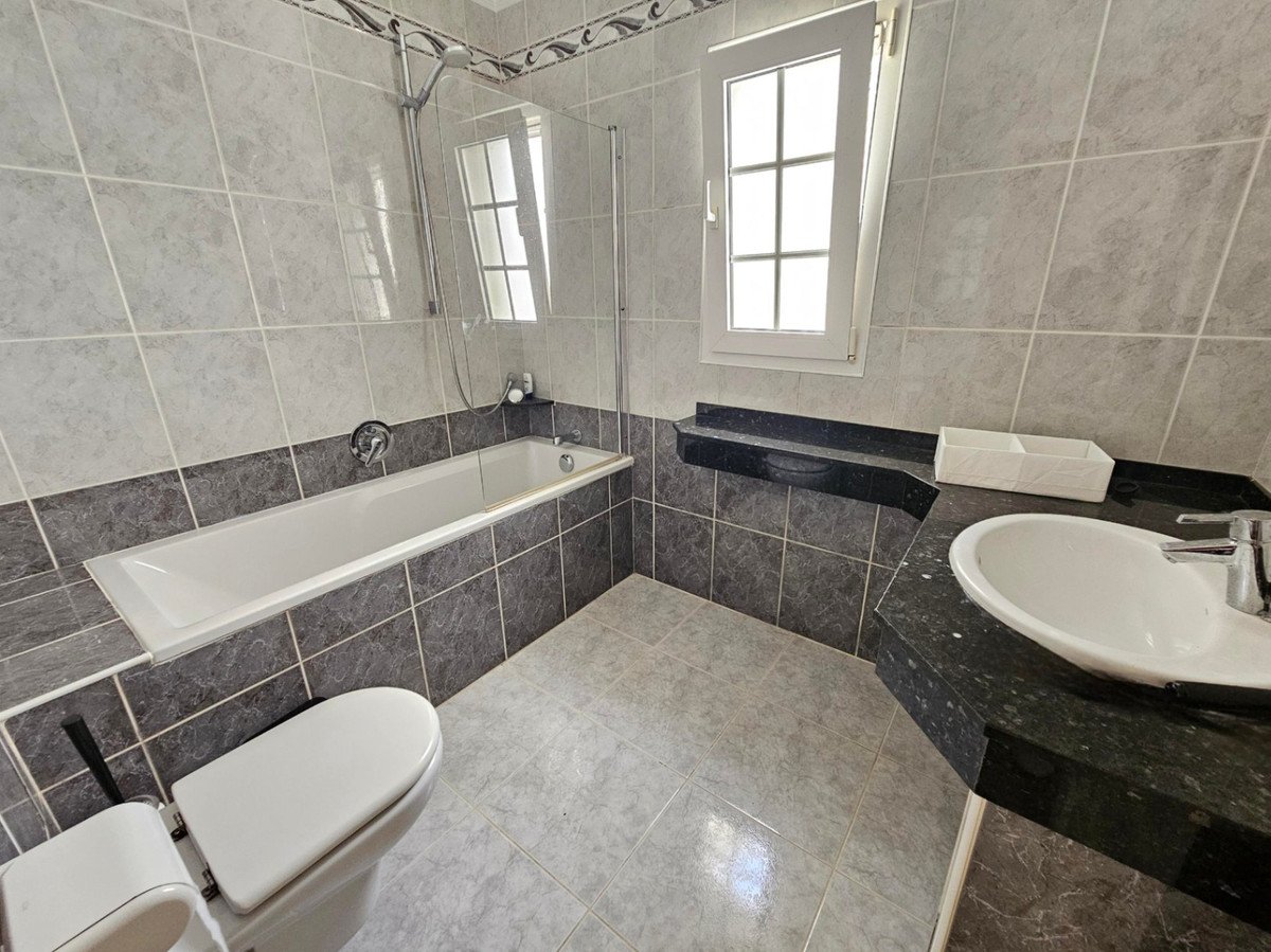 6 Bed Detached Villa in Javea