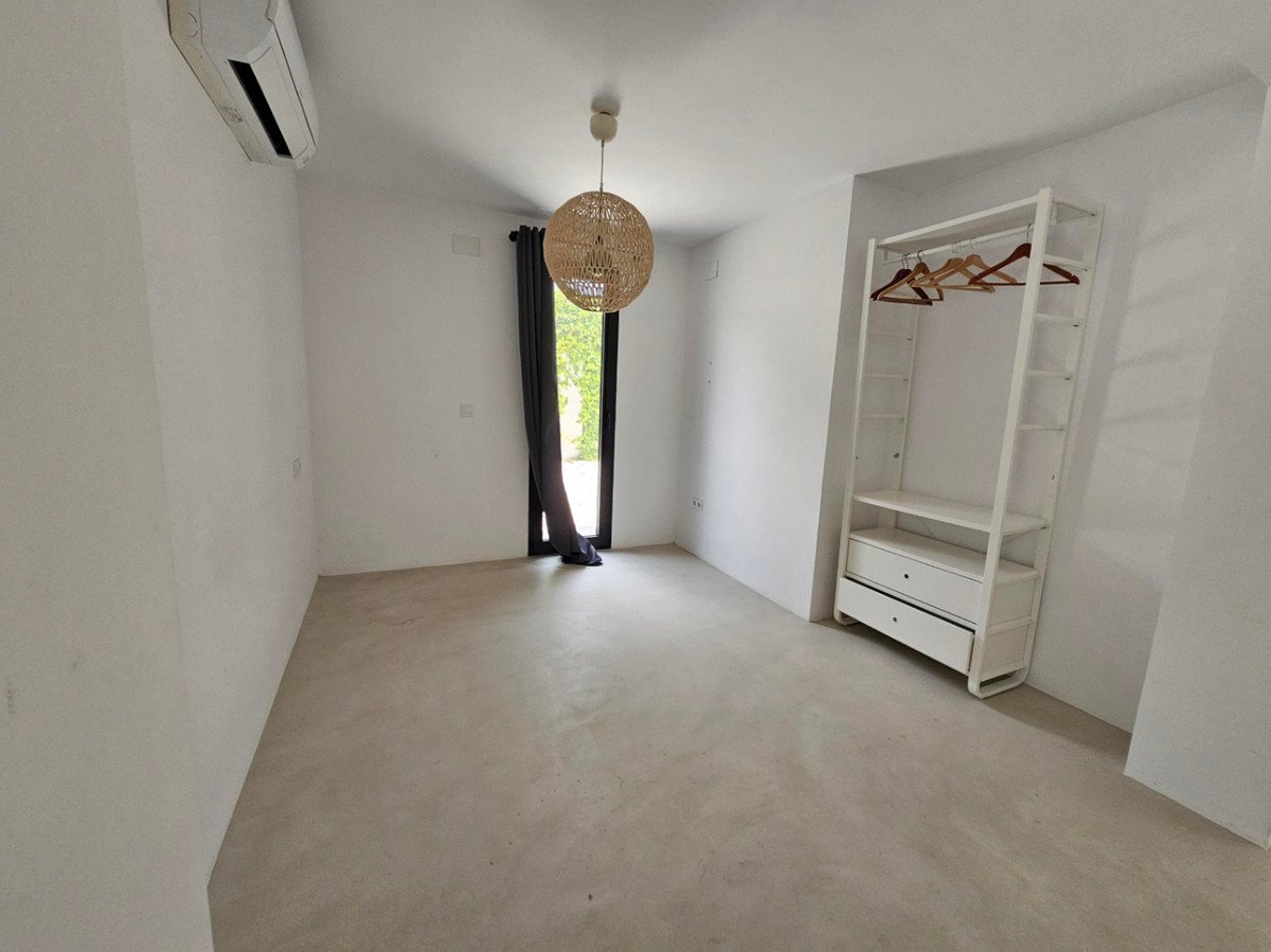 6 Bed Detached Villa in Javea