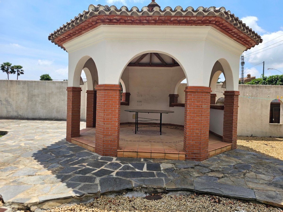 6 Bed Detached Villa in Javea