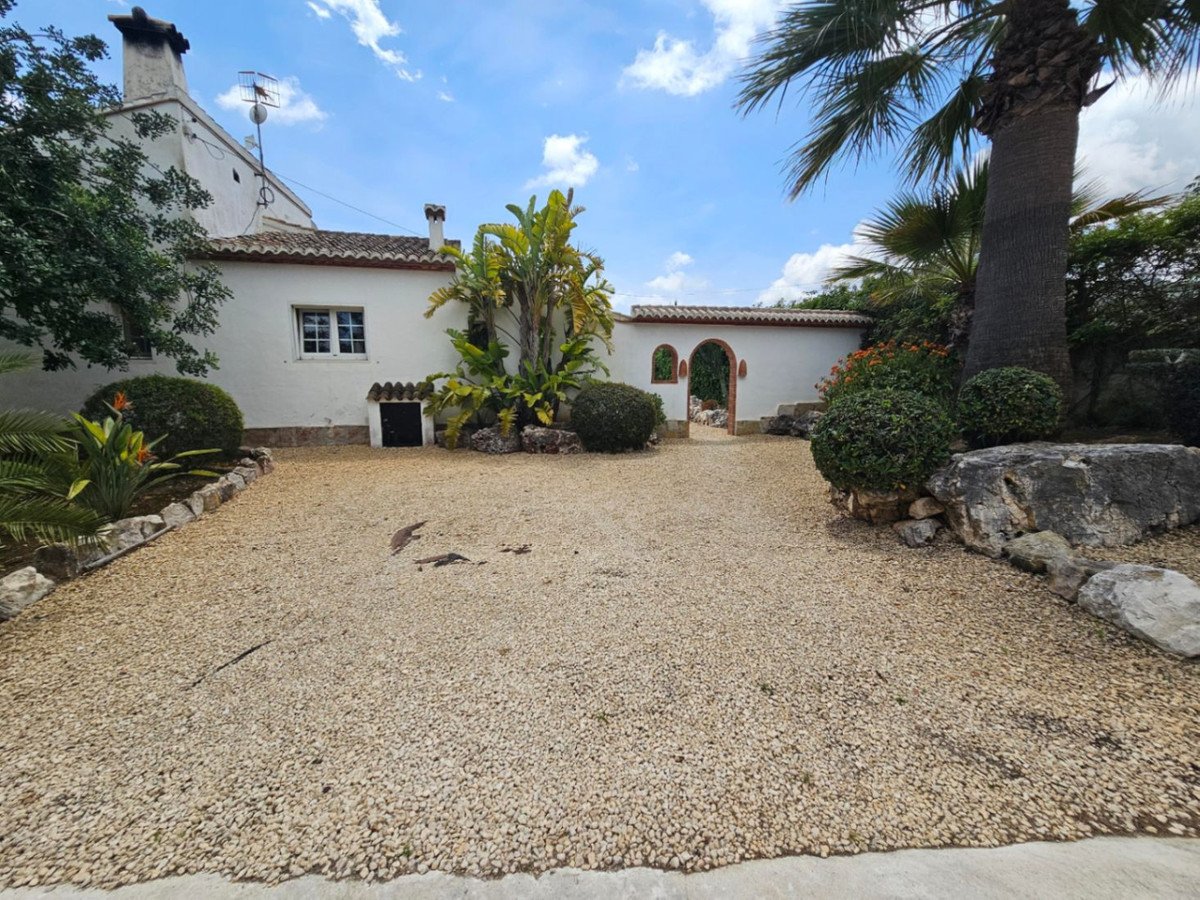 6 Bed Detached Villa in Javea