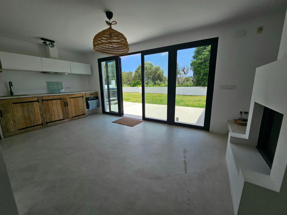 6 Bed Detached Villa in Javea