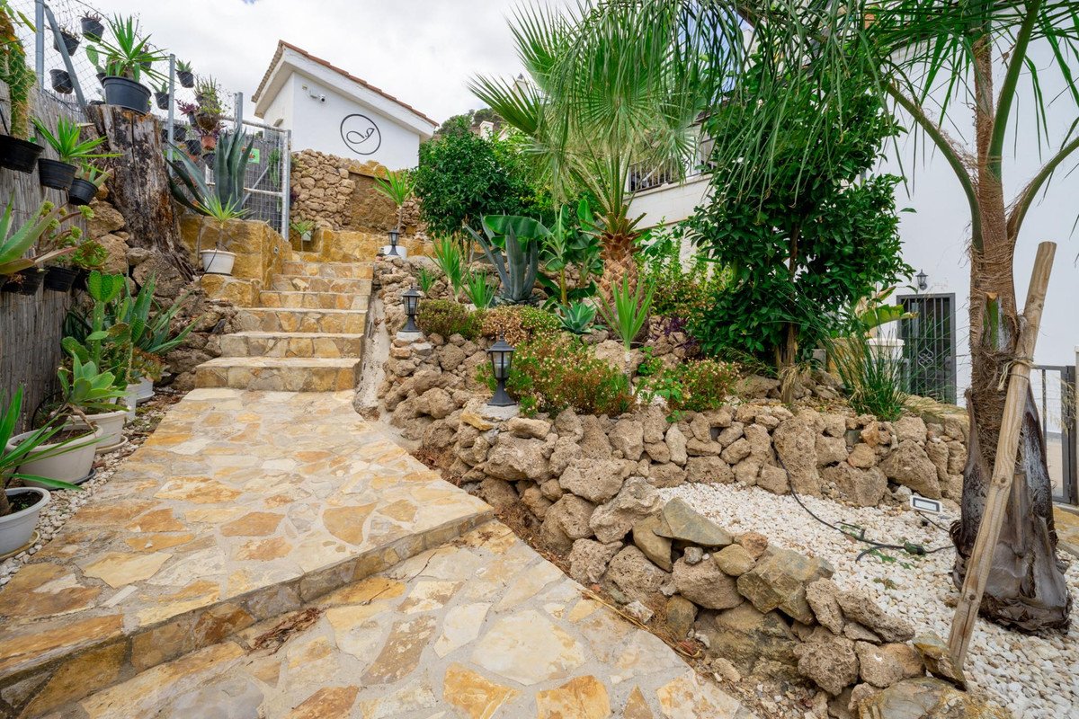 3 Bed Detached Villa in Casarabonela
