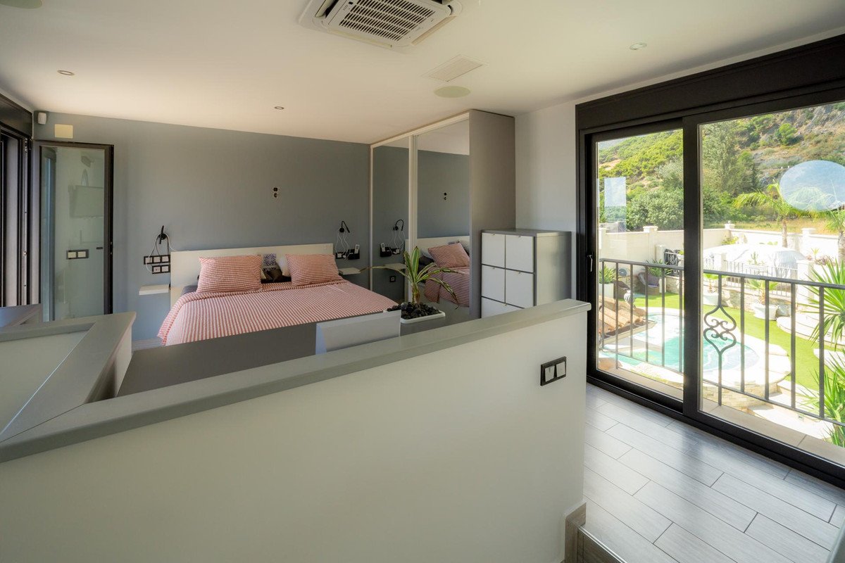 3 Bed Detached Villa in Casarabonela