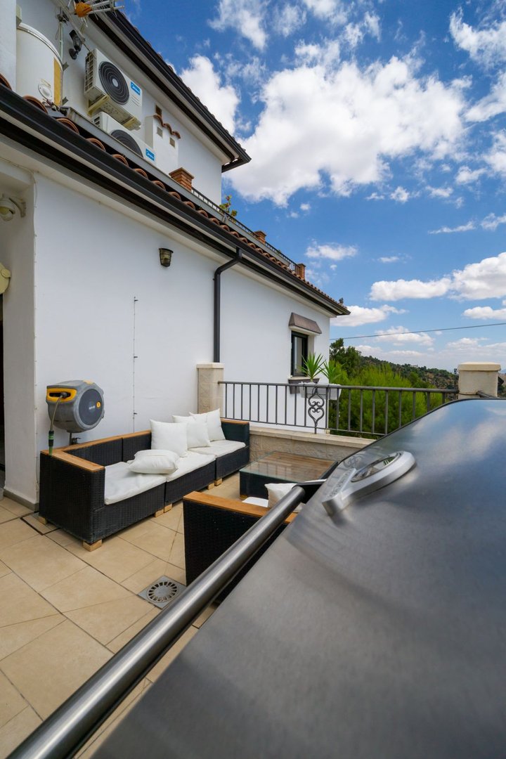 3 Bed Detached Villa in Casarabonela