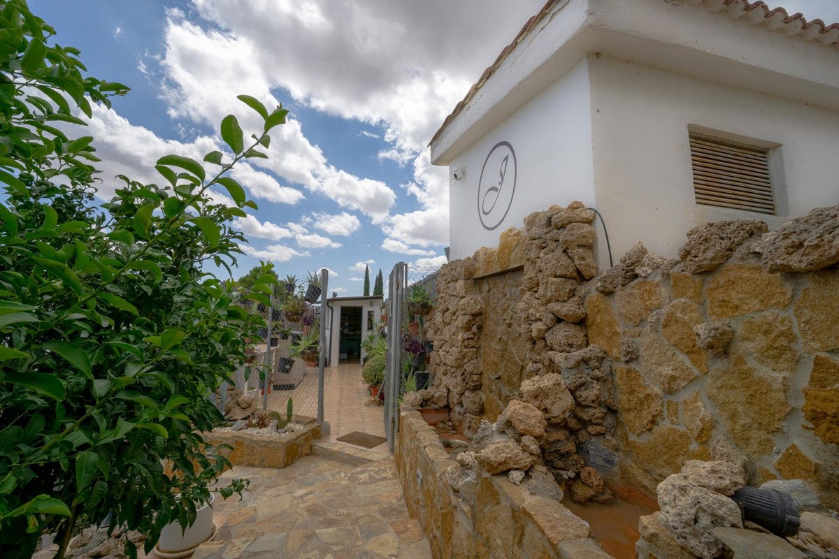 3 Bed Detached Villa in Casarabonela