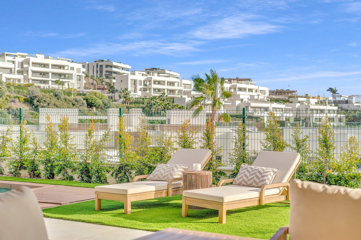 4 Bed Ground Floor Apartment in Santa Clara