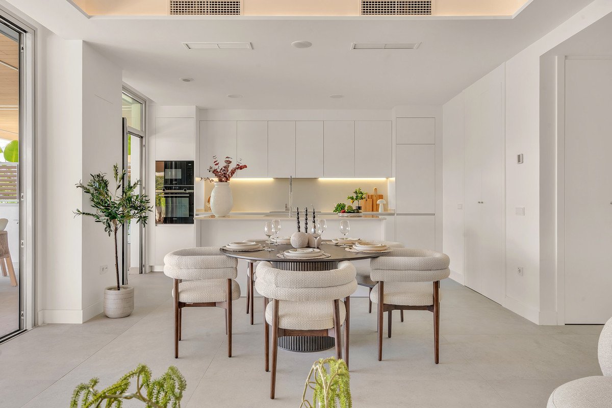 4 Bed Ground Floor Apartment in Santa Clara
