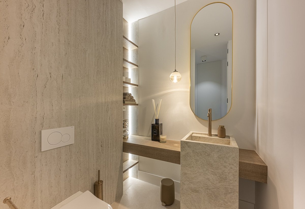 3 Bed Middle Floor Apartment in The Golden Mile