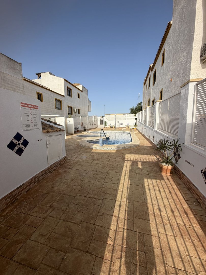 2 Bed Ground Floor Apartment in Alicante