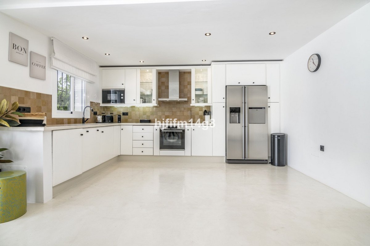 3 Bed Townhouse in Nueva Andalucía