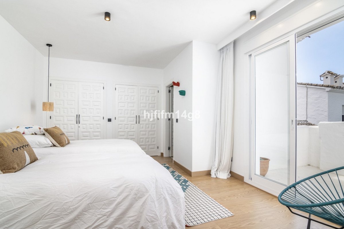 3 Bed Townhouse in Nueva Andalucía