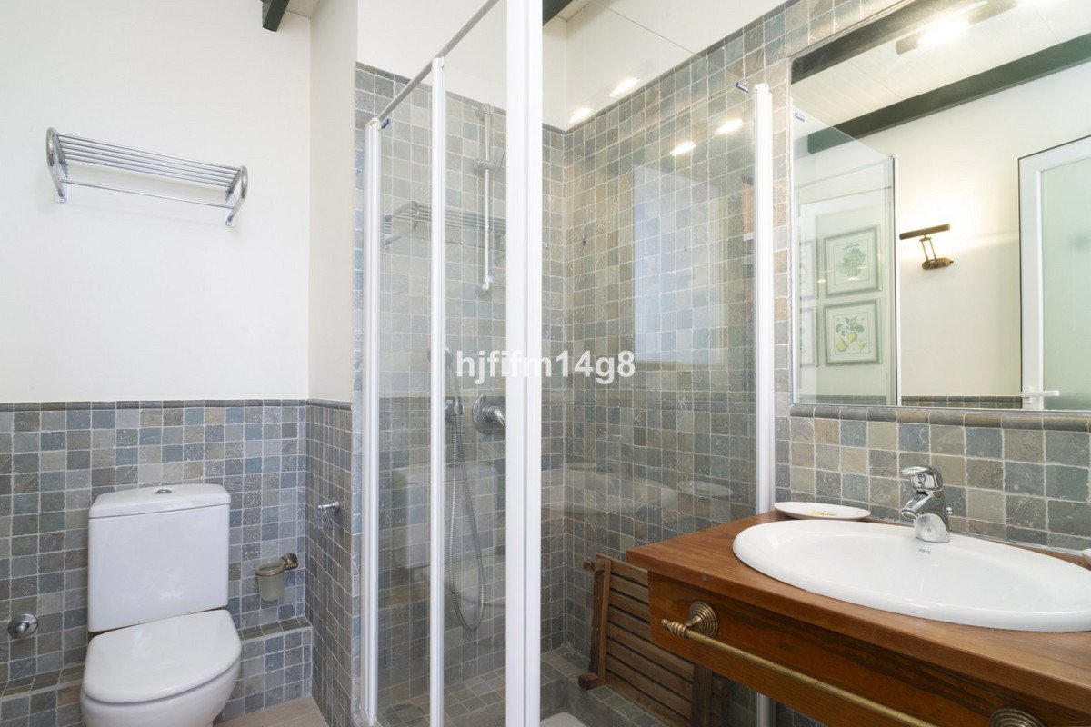 4 Bed Penthouse in Nueva Andalucía