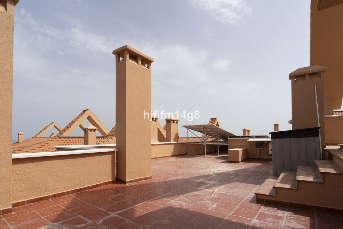 4 Bed Penthouse in Nueva Andalucía